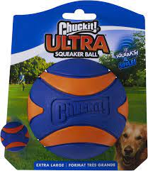 CHUCK IT! Ultra Squeaker Ball - Medium
